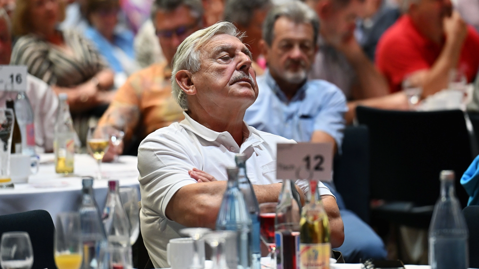 Die Vorschau zeigt Fotos im 16:9 Format, als Download stehen sie 3:2 (vollständiges Foto) zur Verfügung