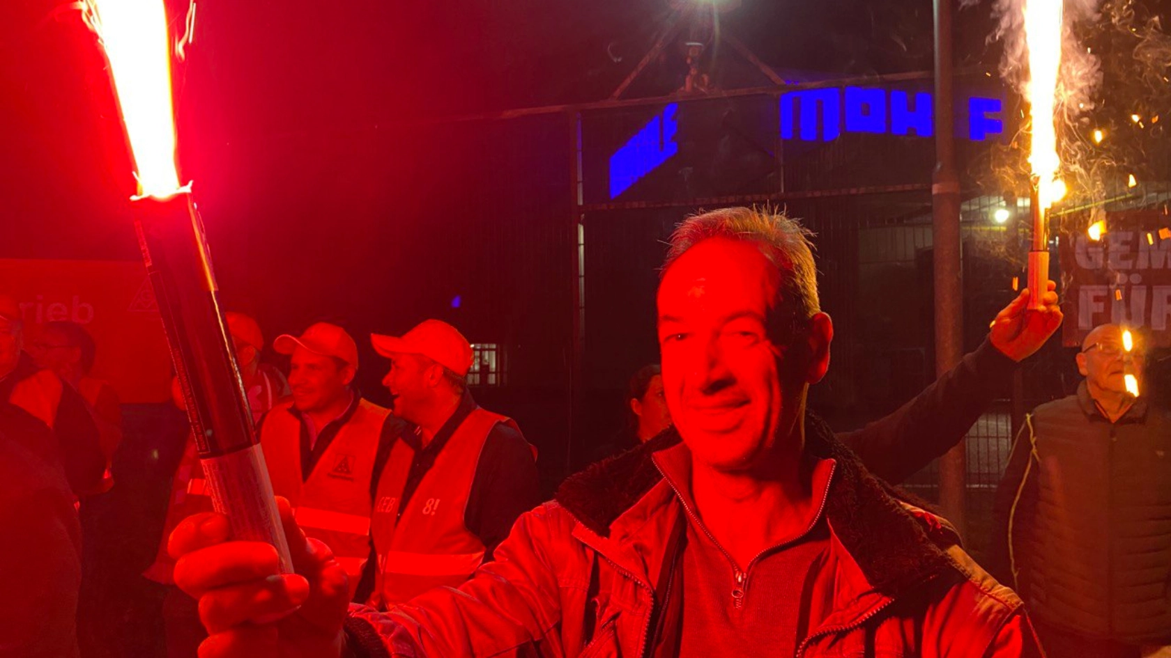 Warnstreik Metall&Elektro Tarifrunde 2022 Mahle-Behr Neustadt Donau