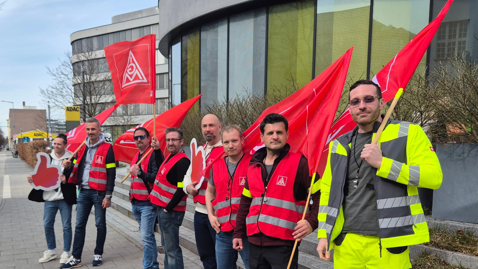 Zweiter Warnstreik der ADAC-Pannenhelfer in München