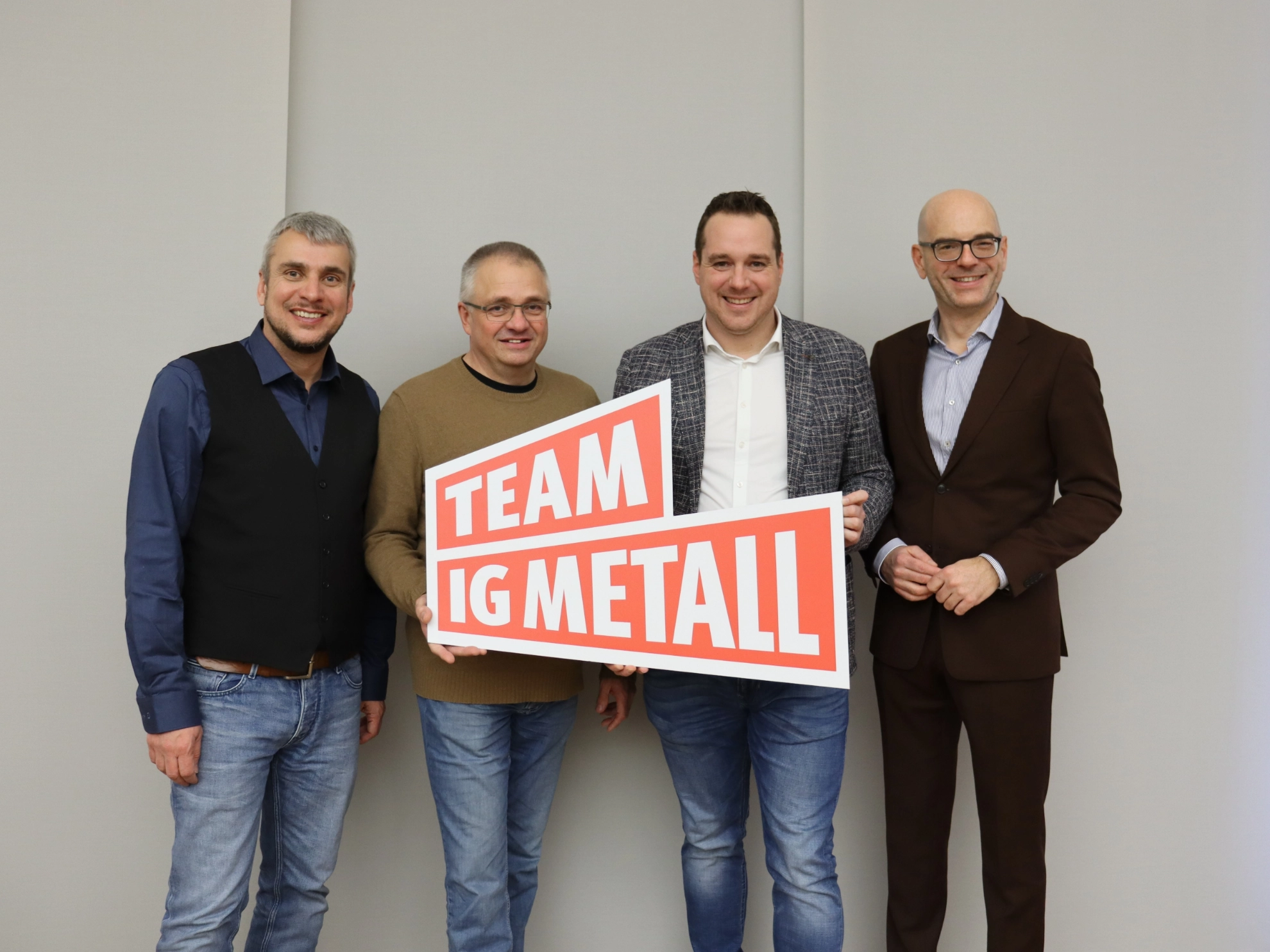 Pressefoto IGM Ingolstadt Airbus Leitungsteam