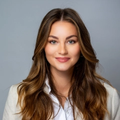 Portraitfoto 11.2024 Hüttner Stefanie