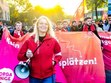 IG Metall Jugend auf die Ohren