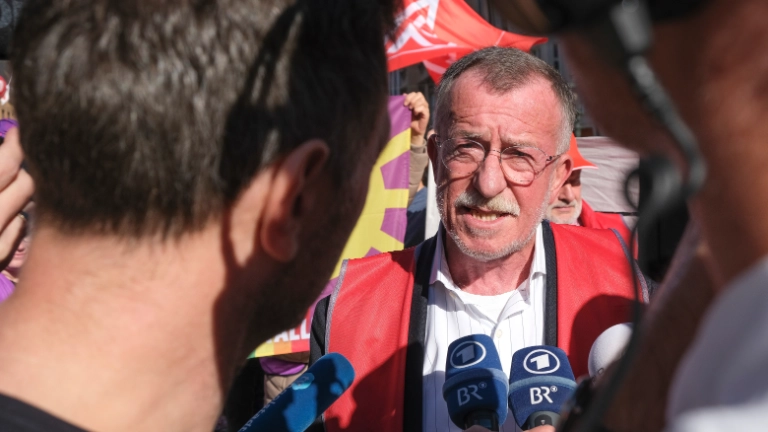 Demo und Kundgebung 3. M+E-Tarifverhandlung in Augsburg
