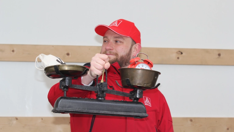 Lautstarke Kundgebung vor der ersten Tarifverhandlung in München